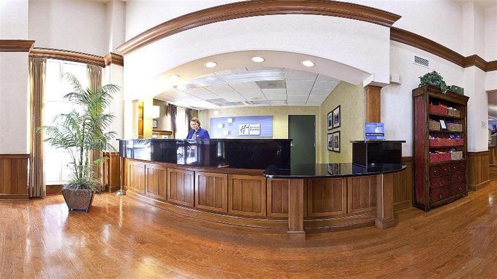 Holiday Inn Express Hotel & Suites Conover - Hickory Area By Ihg Ngoại thất bức ảnh