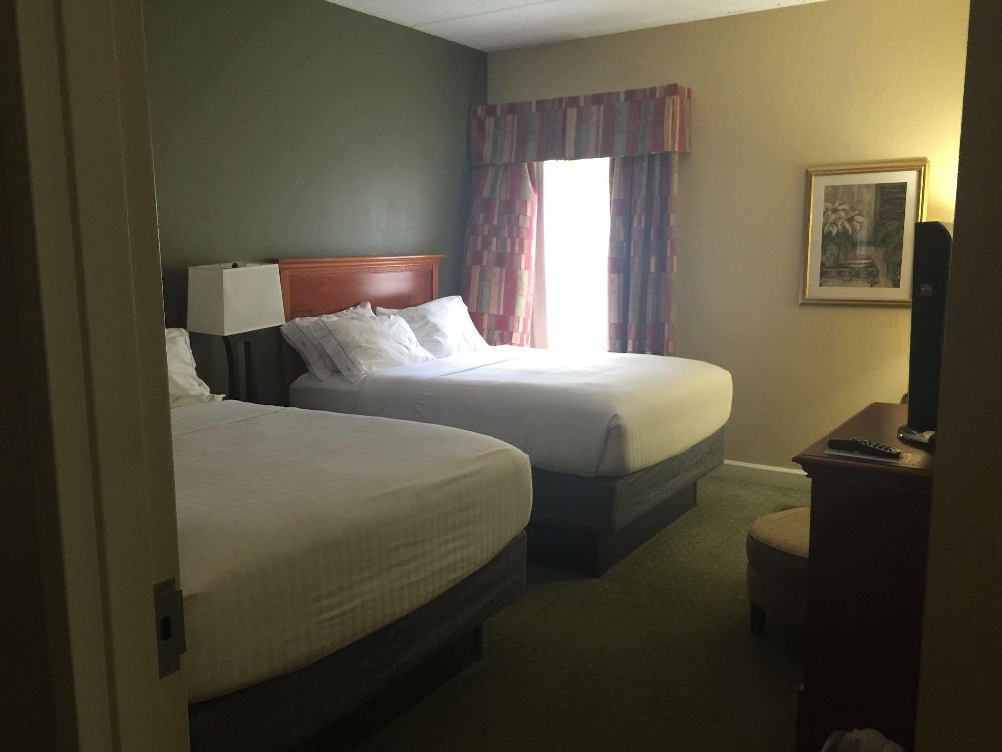 Holiday Inn Express Hotel & Suites Conover - Hickory Area By Ihg Ngoại thất bức ảnh