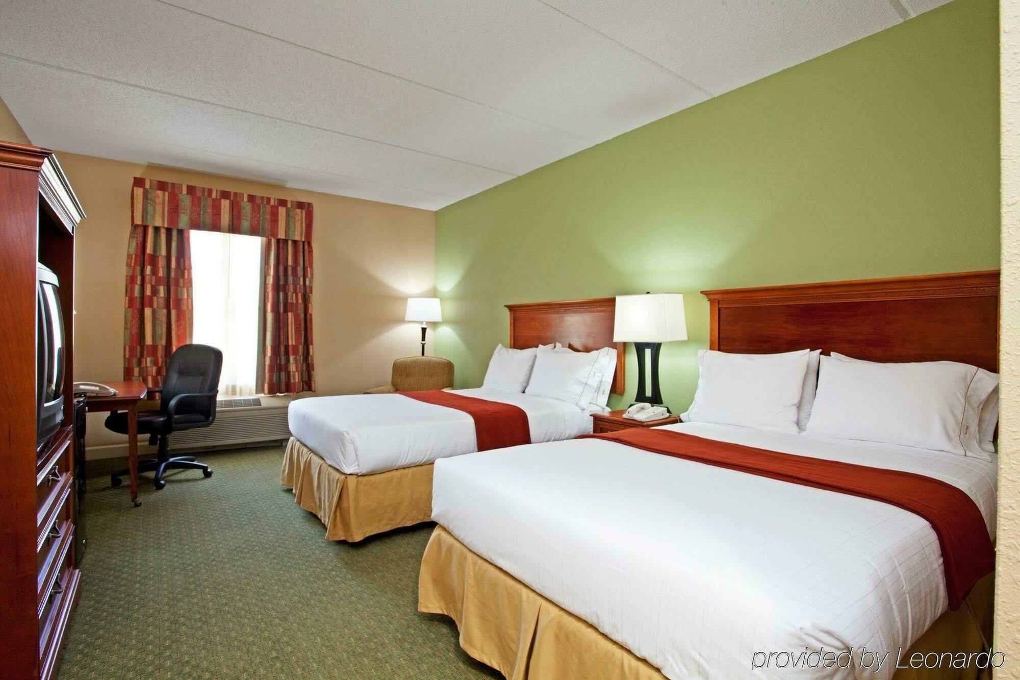 Holiday Inn Express Hotel & Suites Conover - Hickory Area By Ihg Ngoại thất bức ảnh