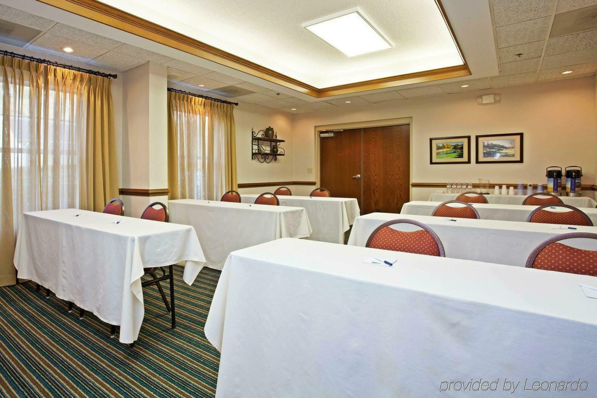 Holiday Inn Express Hotel & Suites Conover - Hickory Area By Ihg Ngoại thất bức ảnh